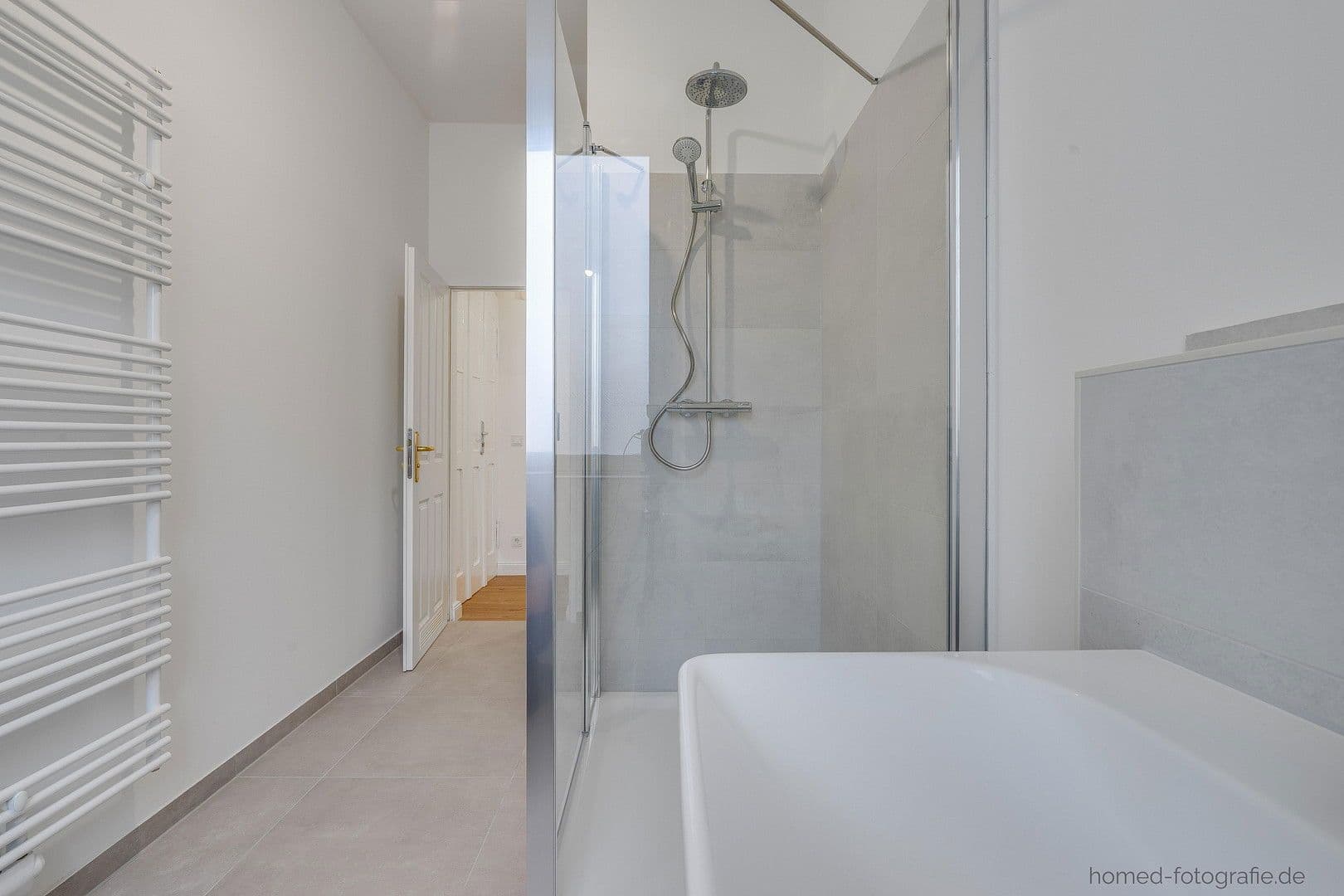 Prenájom bytu 4-izbový 87 m², Schönwalder Str., Berlin, Berlín Prenájom bytu 4-izbový 87 m², Schönwalder Str., Berlin, Berlín