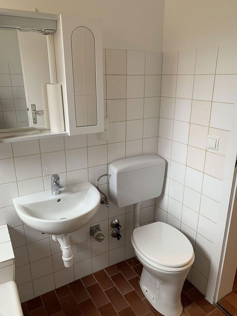 Prenájom bytu 1-izbový 30 m², Innerkoflerstrasse 2, Innsbruck, Tirolsko Prenájom bytu 1-izbový 30 m², Innerkoflerstrasse 2, Innsbruck, Tirolsko