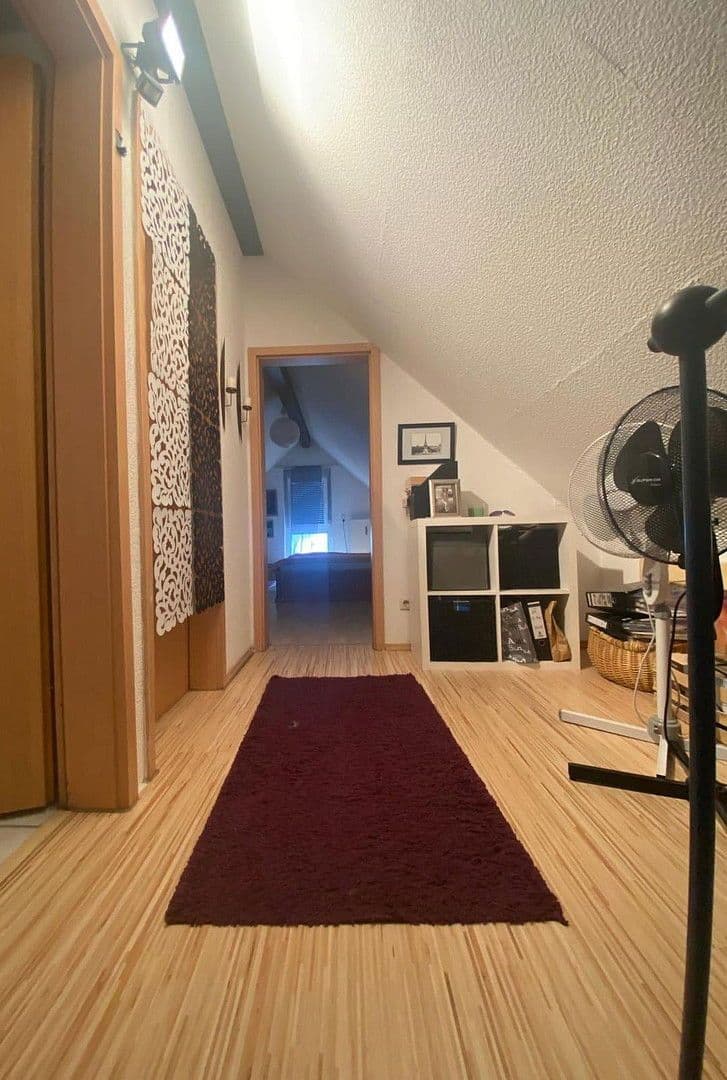 Prenájom bytu 4-izbový 114 m², Bahnhofstraße 129, Vaihingen an der Enz, Bádensko-Wurttembersko Prenájom bytu 4-izbový 114 m², Bahnhofstraße 129, Vaihingen an der Enz, Bádensko-Wurttembersko