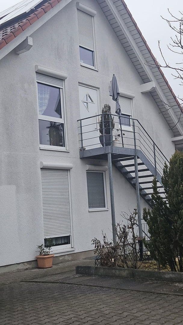 Prenájom bytu 4-izbový 114 m², Bahnhofstraße 129, Vaihingen an der Enz, Bádensko-Wurttembersko Prenájom bytu 4-izbový 114 m², Bahnhofstraße 129, Vaihingen an der Enz, Bádensko-Wurttembersko