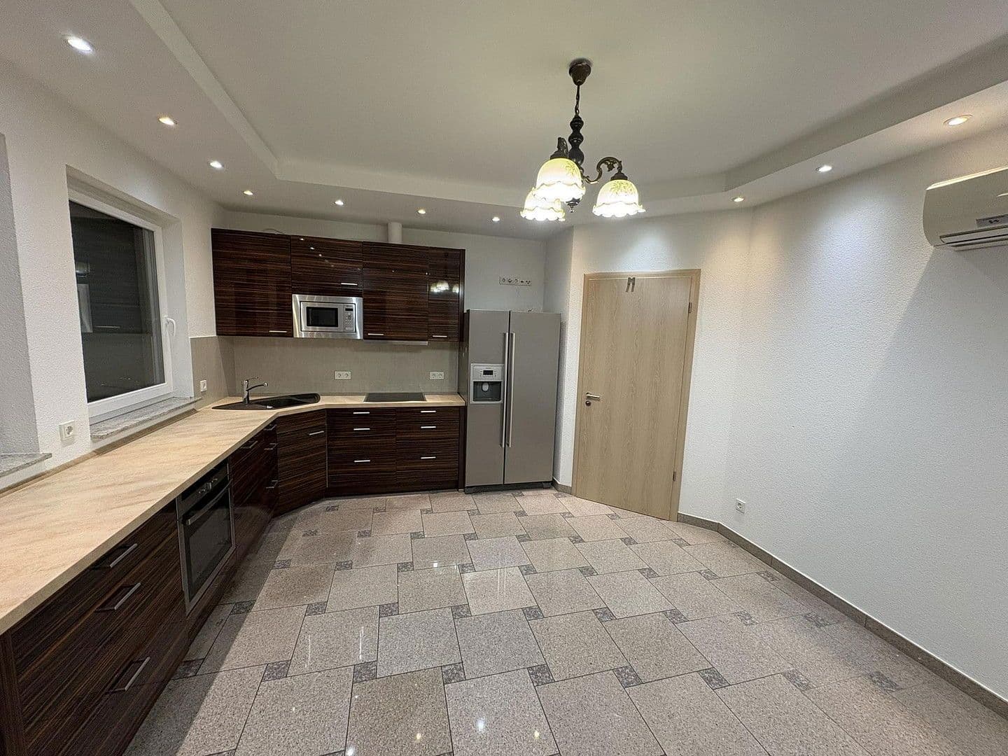 Predaj domu 116 m², pozemek 478 m², Rosengarten 27, Neuwied, Porýnie-Falcko Predaj domu 116 m², pozemek 478 m², Rosengarten 27, Neuwied, Porýnie-Falcko