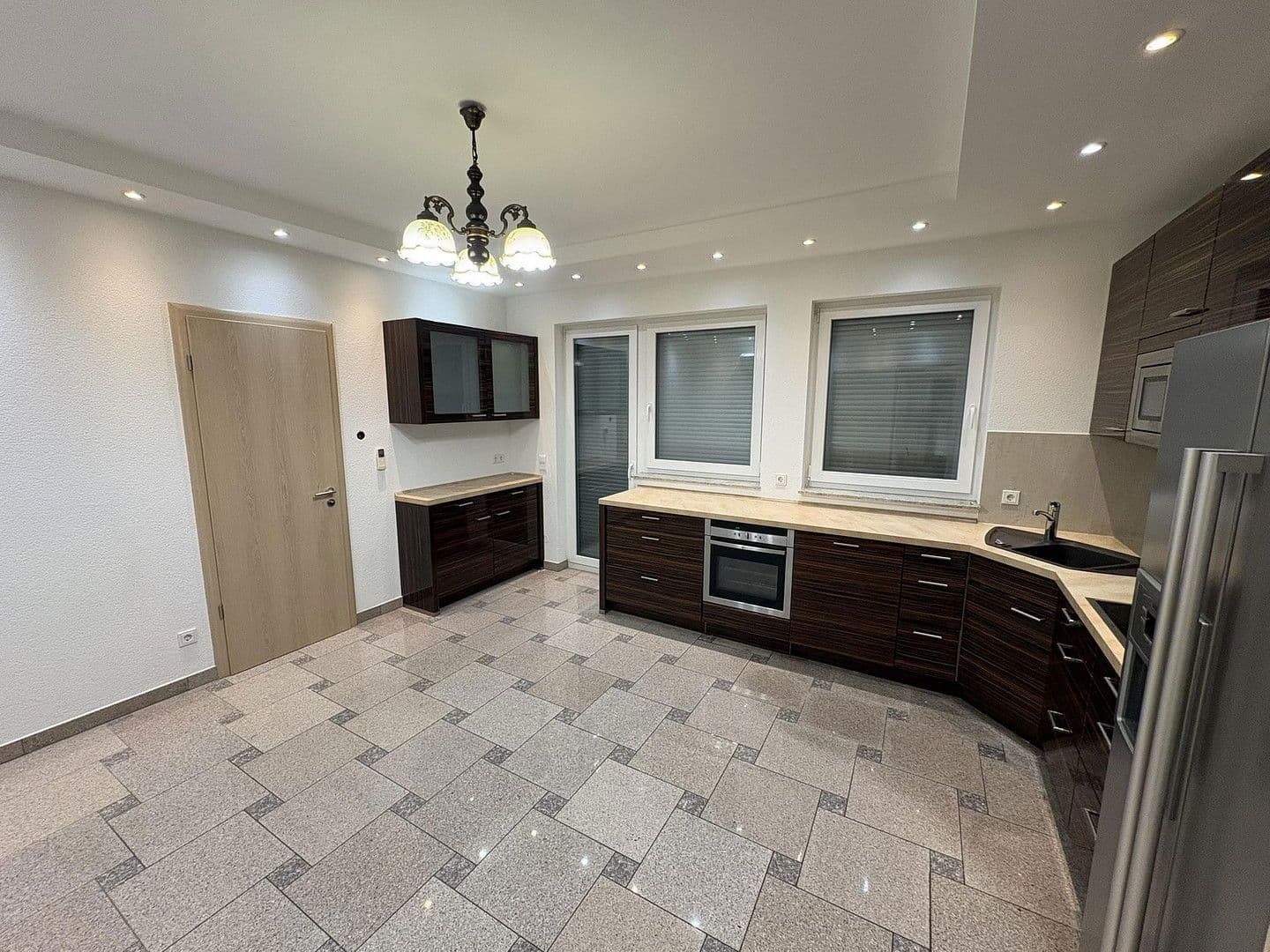 Predaj domu 116 m², pozemek 478 m², Rosengarten 27, Neuwied, Porýnie-Falcko Predaj domu 116 m², pozemek 478 m², Rosengarten 27, Neuwied, Porýnie-Falcko