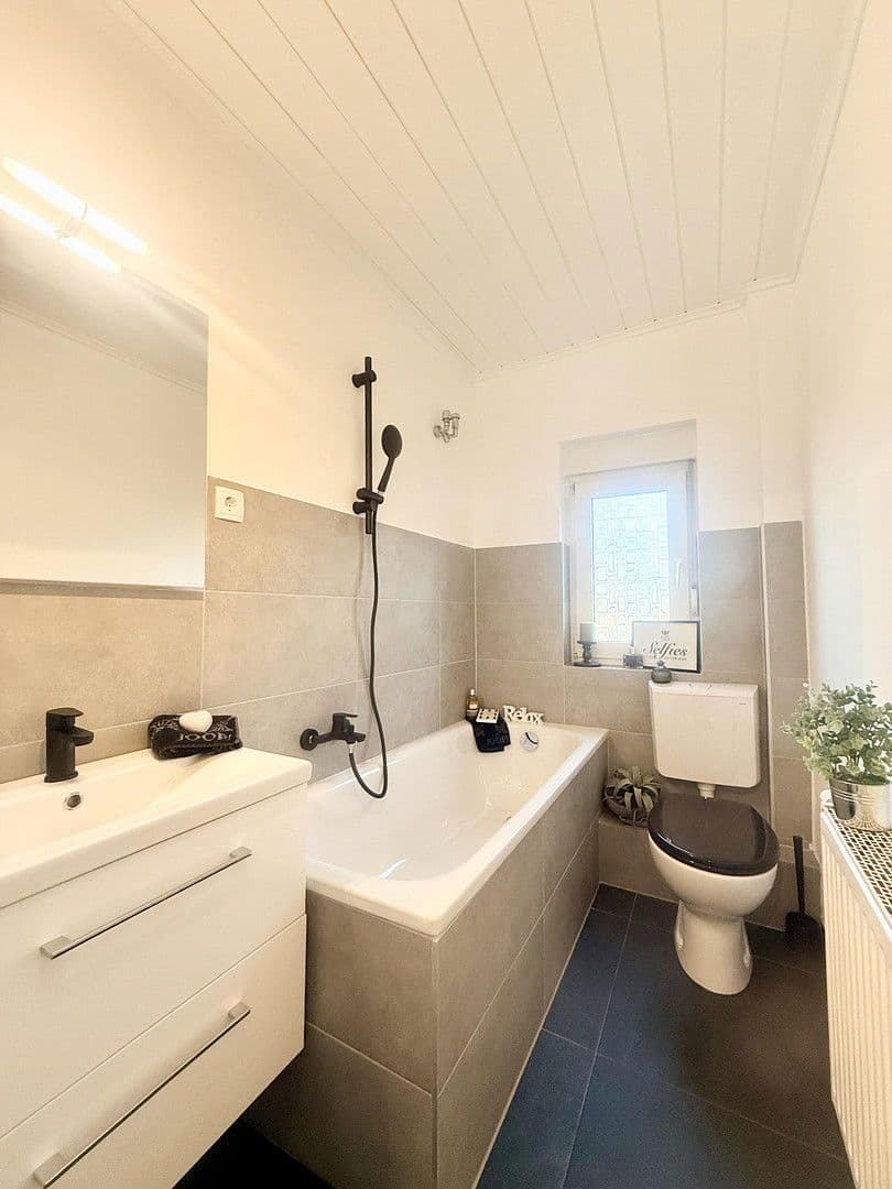 Predaj domu 97 m², pozemek 155 m², Tönisvorst, Severné Porýnie - Westfálsko Predaj domu 97 m², pozemek 155 m², Tönisvorst, Severné Porýnie - Westfálsko