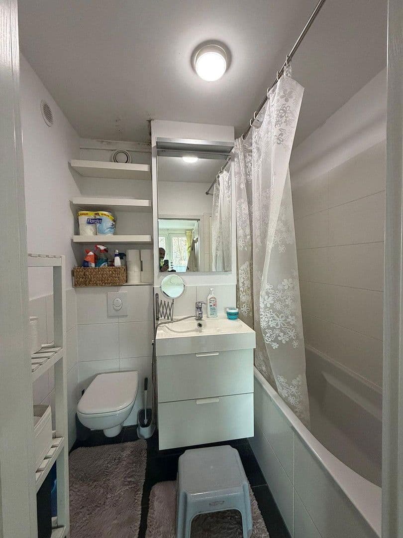 Prenájom bytu 3-izbový 75 m², Berlin, Berlín Prenájom bytu 3-izbový 75 m², Berlin, Berlín