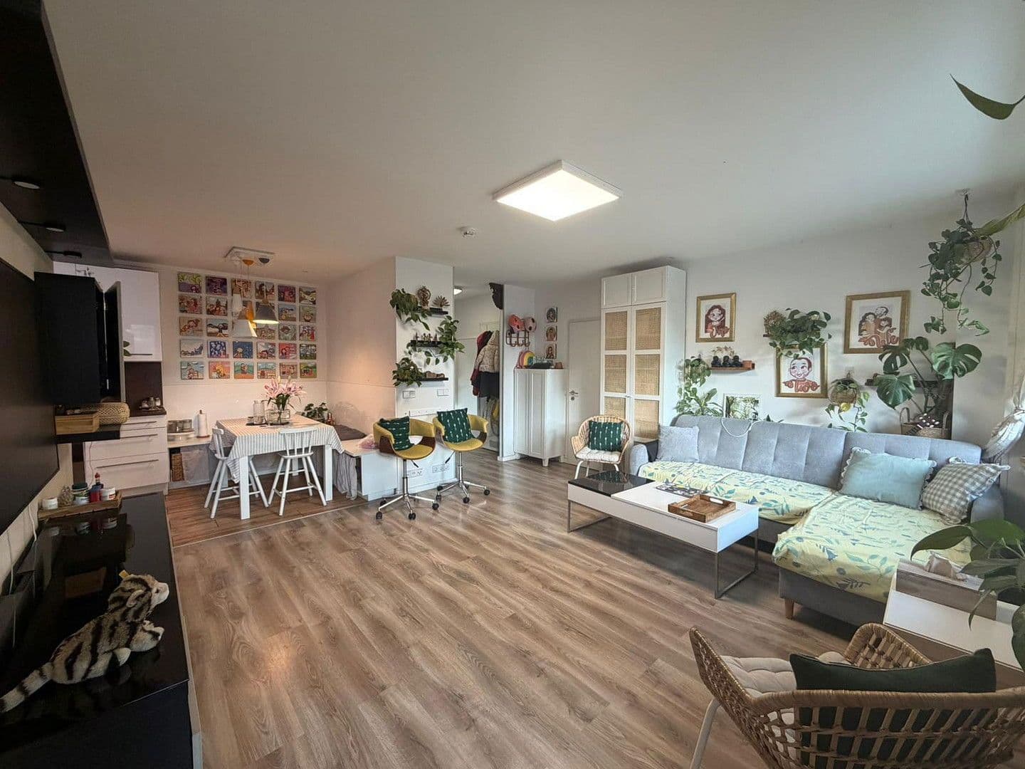 Prenájom bytu 3-izbový 75 m², Berlin, Berlín Prenájom bytu 3-izbový 75 m², Berlin, Berlín