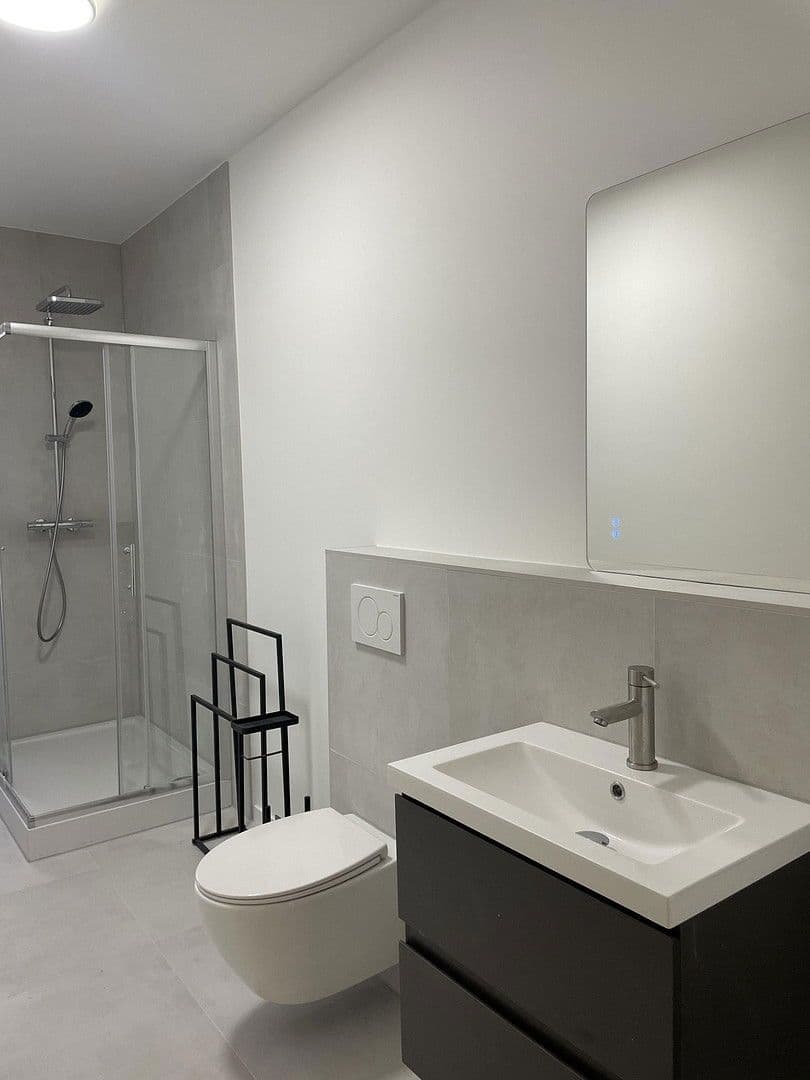 Prenájom bytu 14 m², Grimmeisenstraße 14, München -Bogenhausen, Bavorsko Prenájom bytu 14 m², Grimmeisenstraße 14, München -Bogenhausen, Bavorsko