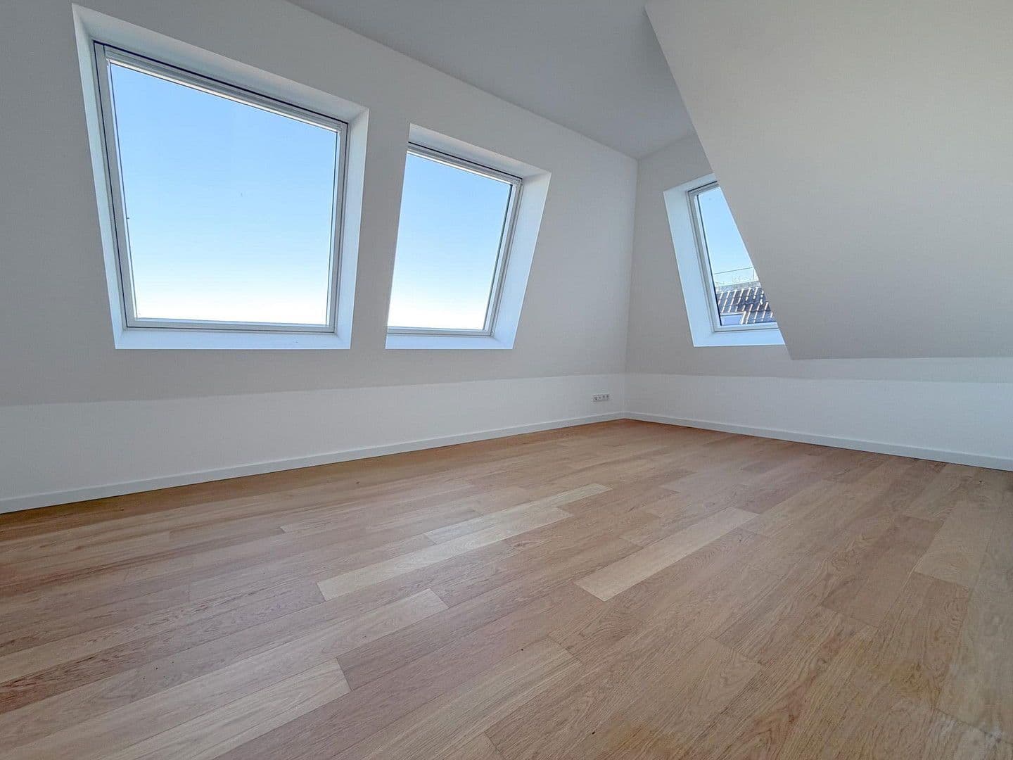 Predaj bytu 2-izbový 78 m², Berlin, Berlín Predaj bytu 2-izbový 78 m², Berlin, Berlín