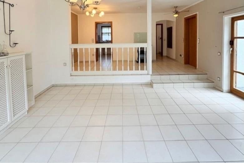 Predaj domu 152 m², pozemek 250 m², Freybergstr. 13, Zorneding, Bavorsko Predaj domu 152 m², pozemek 250 m², Freybergstr. 13, Zorneding, Bavorsko