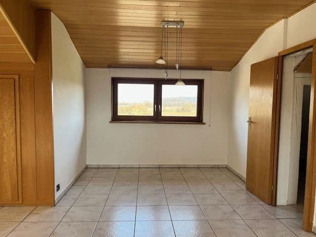 Prenájom bytu 3-izbový 101 m², Hofgasse 15, Florstadt, Hesensko Prenájom bytu 3-izbový 101 m², Hofgasse 15, Florstadt, Hesensko