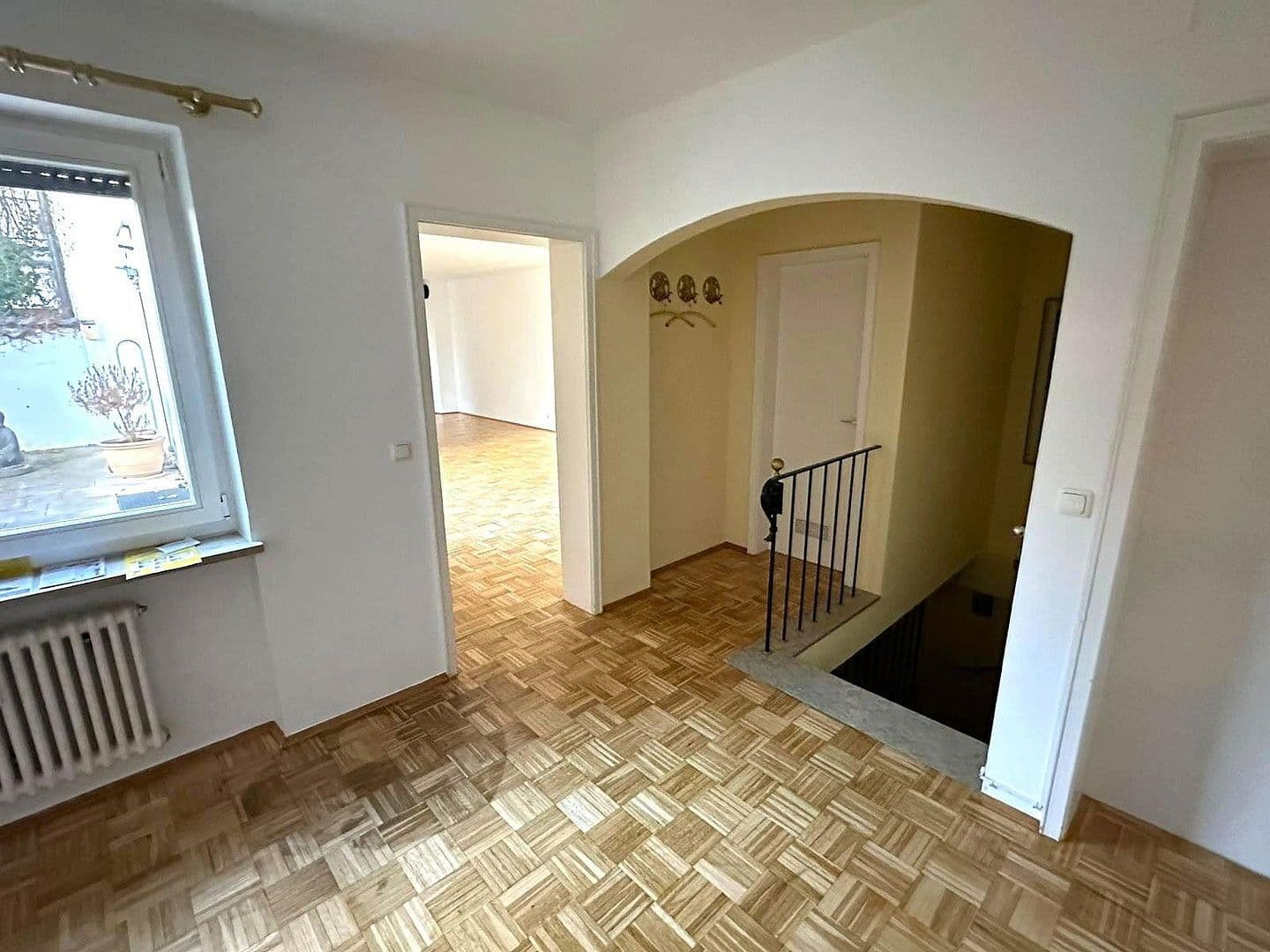 Prenájom bytu 4-izbový 117 m², Desingweg 0, München, Bavorsko Prenájom bytu 4-izbový 117 m², Desingweg 0, München, Bavorsko