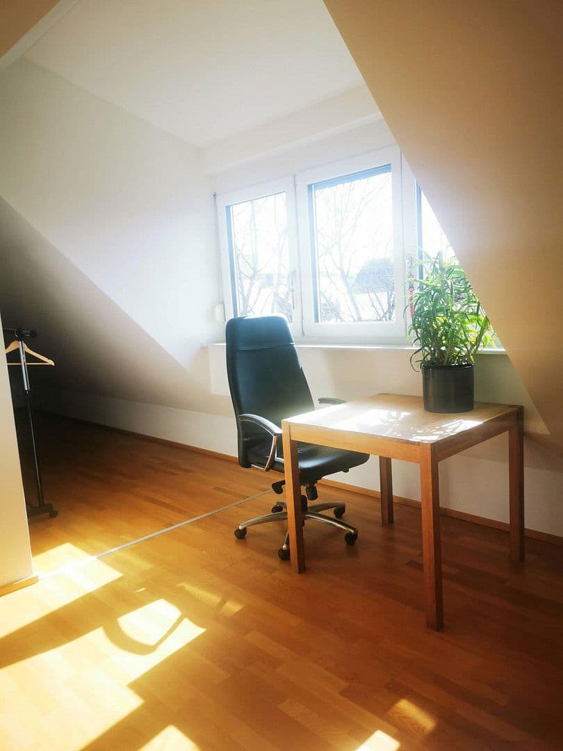 Predaj domu 210 m², pozemek 249 m², Oberschleißheim bei München, Bavorsko Predaj domu 210 m², pozemek 249 m², Oberschleißheim bei München, Bavorsko