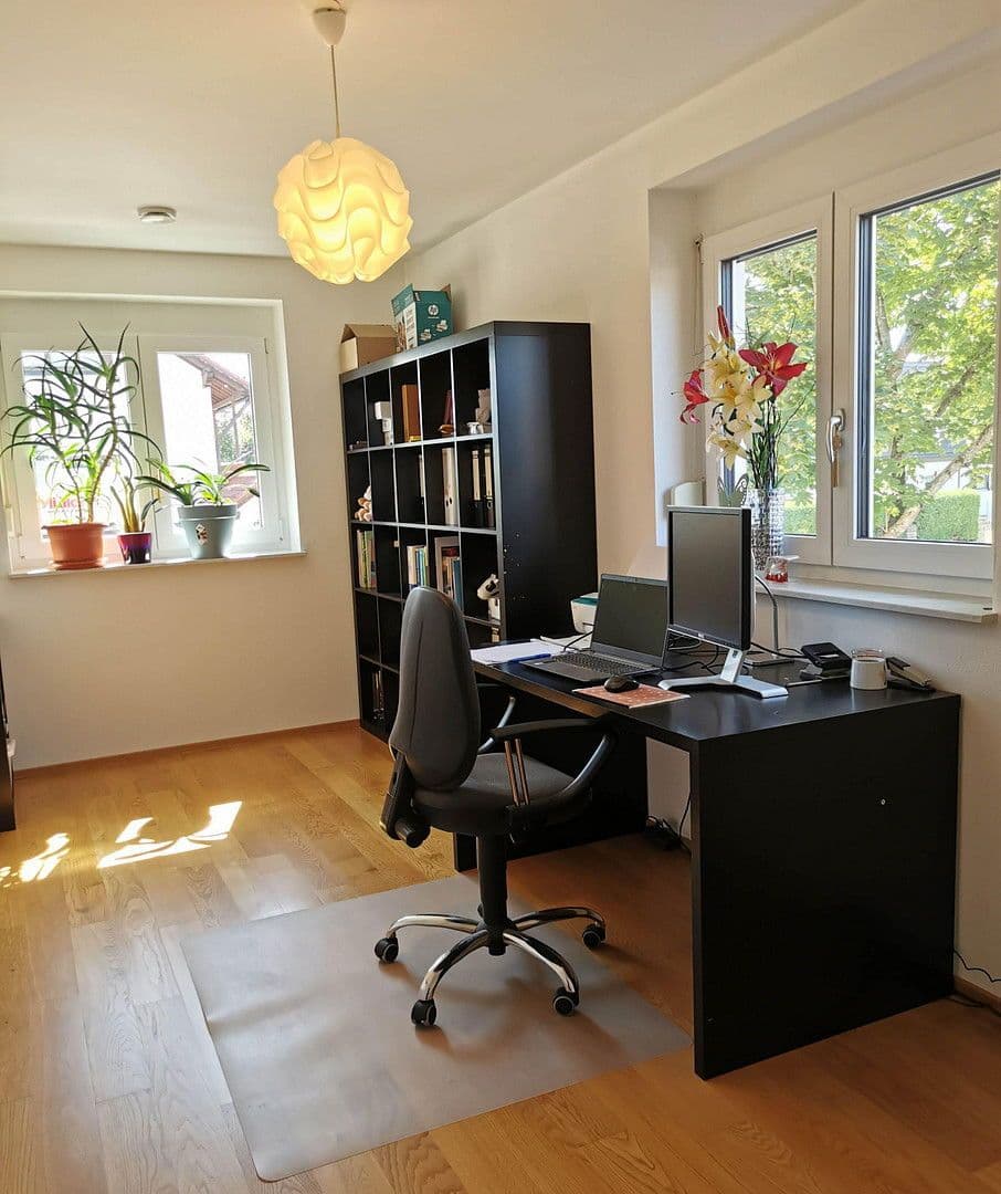 Predaj domu 210 m², pozemek 249 m², Oberschleißheim bei München, Bavorsko Predaj domu 210 m², pozemek 249 m², Oberschleißheim bei München, Bavorsko