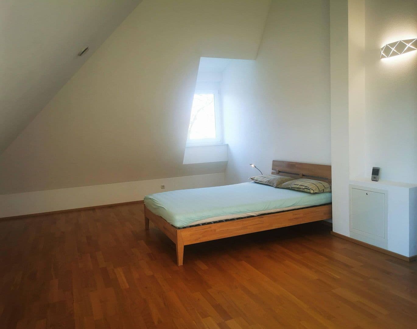 Predaj domu 210 m², pozemek 249 m², Oberschleißheim bei München, Bavorsko Predaj domu 210 m², pozemek 249 m², Oberschleißheim bei München, Bavorsko