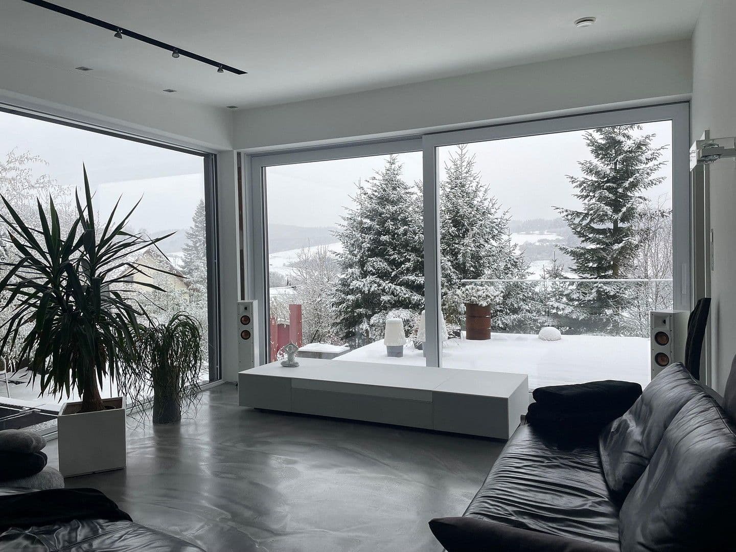 Predaj domu 230 m², pozemek 660 m², Mittenaar, Hesensko Predaj domu 230 m², pozemek 660 m², Mittenaar, Hesensko