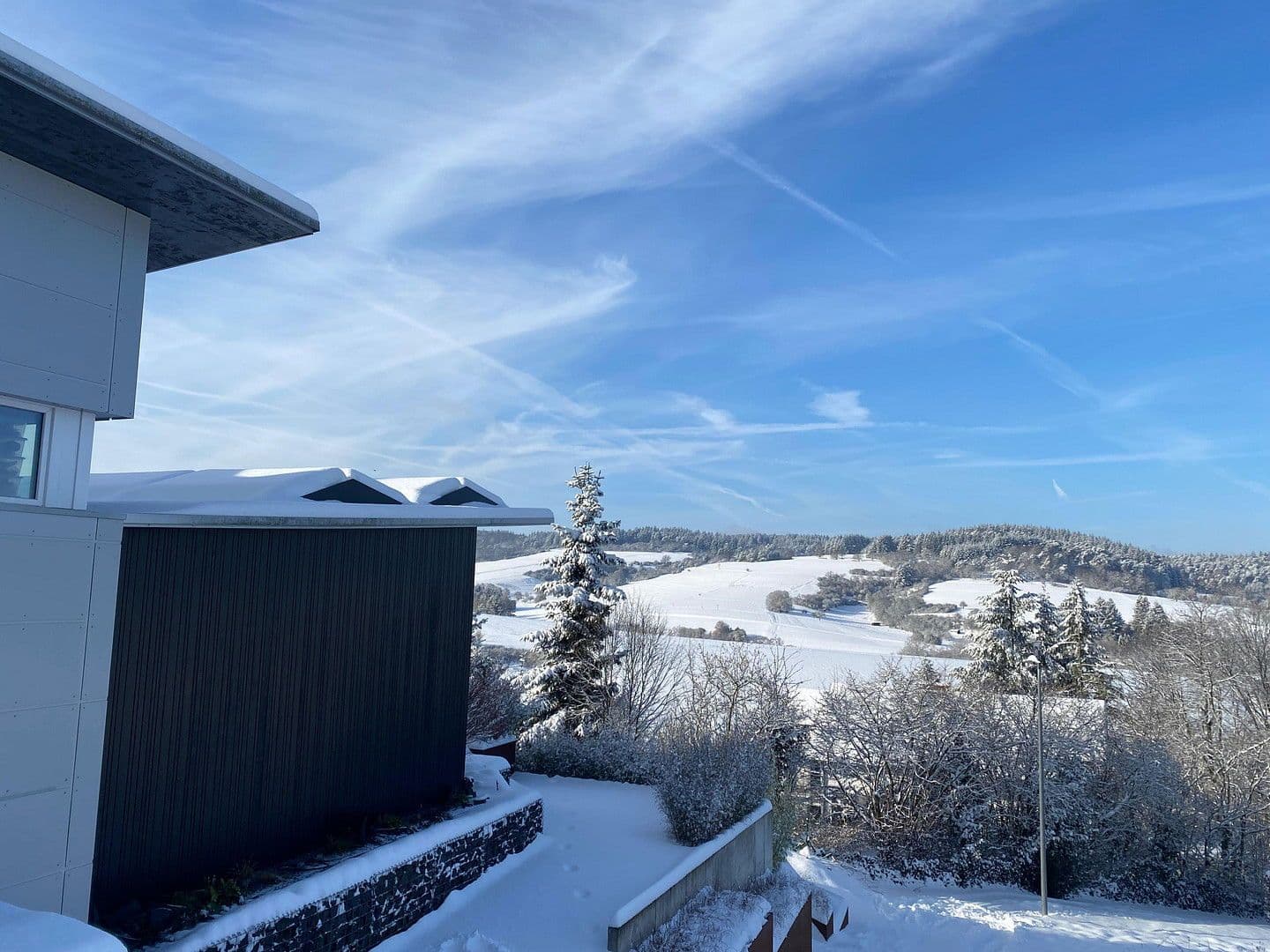 Predaj domu 230 m², pozemek 660 m², Mittenaar, Hesensko Predaj domu 230 m², pozemek 660 m², Mittenaar, Hesensko