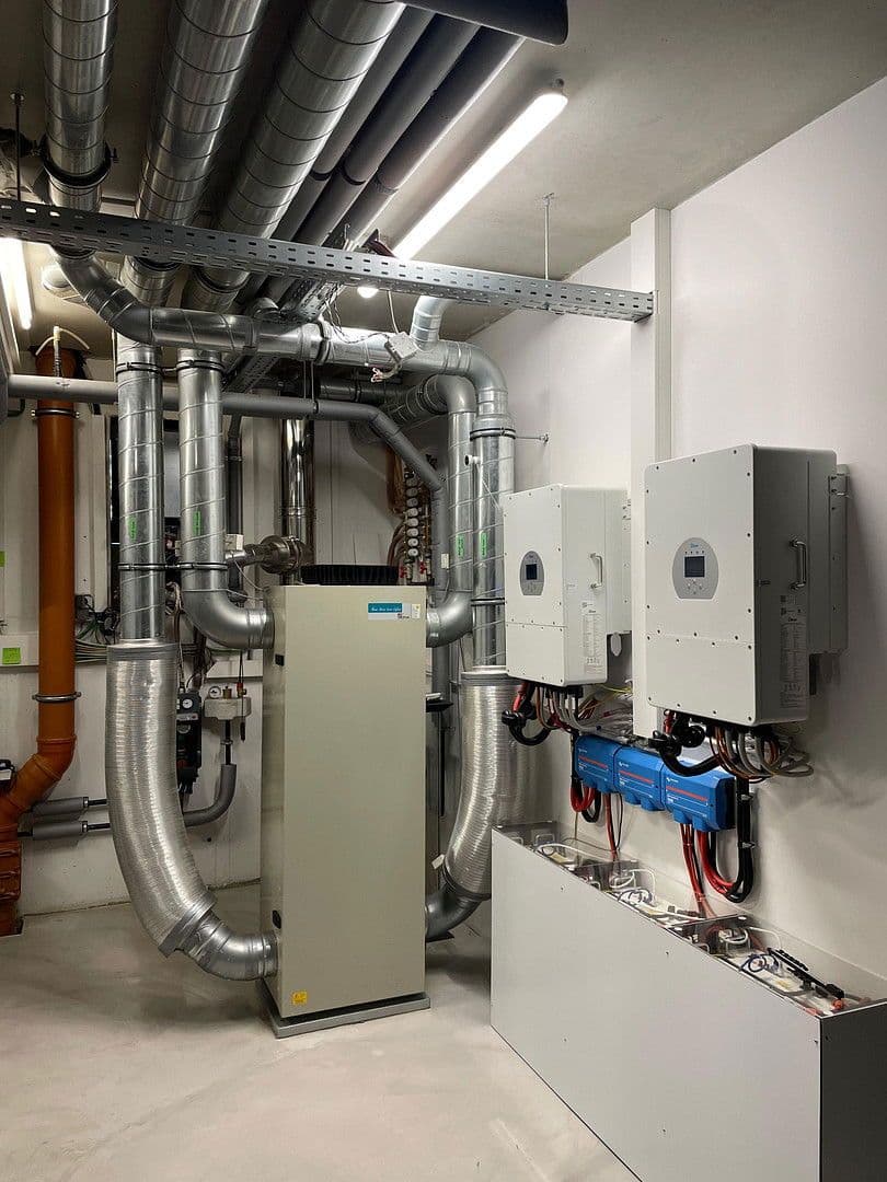 Predaj domu 230 m², pozemek 660 m², Mittenaar, Hesensko Predaj domu 230 m², pozemek 660 m², Mittenaar, Hesensko