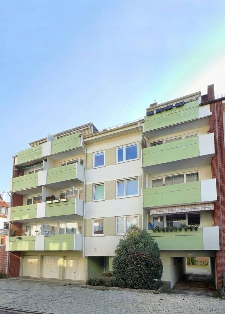 Prenájom bytu 3-izbový 80 m², Hessenstr. 4, Bremen, Brémy Prenájom bytu 3-izbový 80 m², Hessenstr. 4, Bremen, Brémy