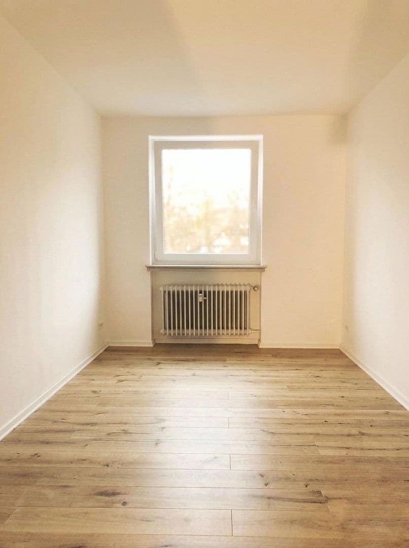 Prenájom bytu 3-izbový 80 m², Hessenstr. 4, Bremen, Brémy Prenájom bytu 3-izbový 80 m², Hessenstr. 4, Bremen, Brémy