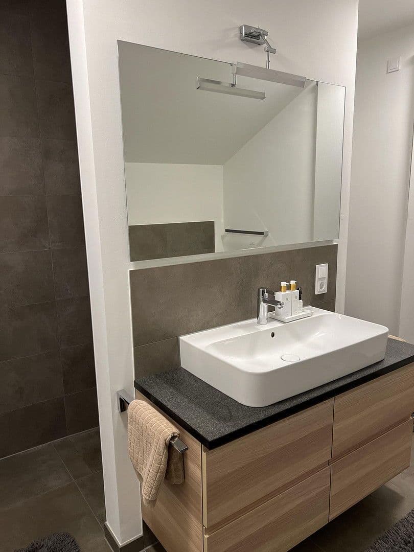 Predaj domu 199 m², pozemek 753 m², Schulstr 13d, Duisburg, Severné Porýnie - Westfálsko Predaj domu 199 m², pozemek 753 m², Schulstr 13d, Duisburg, Severné Porýnie - Westfálsko