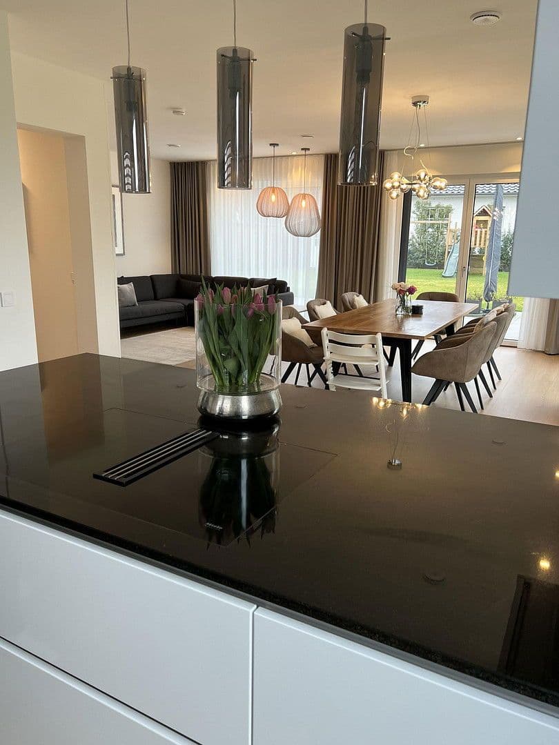 Predaj domu 199 m², pozemek 753 m², Schulstr 13d, Duisburg, Severné Porýnie - Westfálsko Predaj domu 199 m², pozemek 753 m², Schulstr 13d, Duisburg, Severné Porýnie - Westfálsko