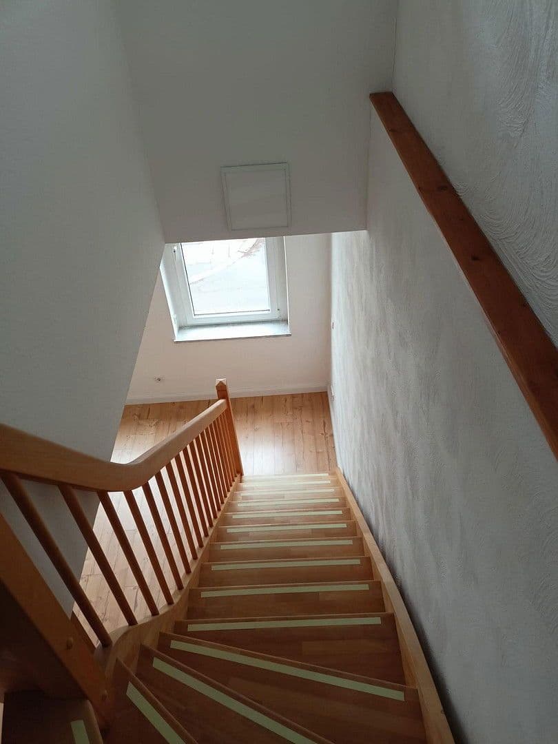 Predaj bytu 5-izbový 165 m², Bernhardstr. 129, Chemnitz, Sasko Predaj bytu 5-izbový 165 m², Bernhardstr. 129, Chemnitz, Sasko