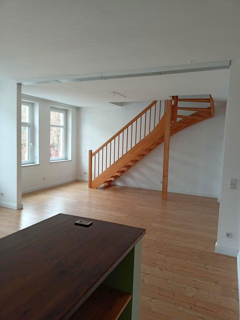 Predaj bytu 5-izbový 165 m², Bernhardstr. 129, Chemnitz, Sasko Predaj bytu 5-izbový 165 m², Bernhardstr. 129, Chemnitz, Sasko