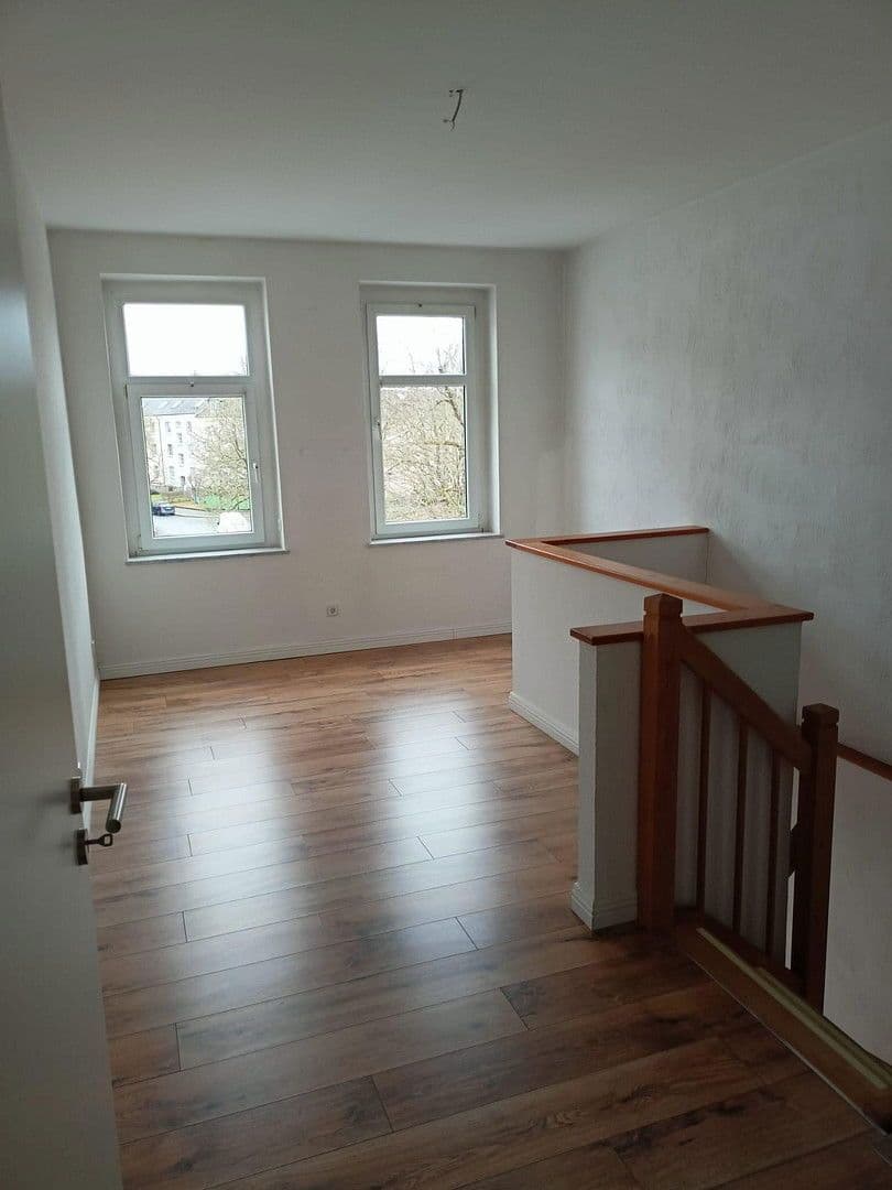 Predaj bytu 5-izbový 165 m², Bernhardstr. 129, Chemnitz, Sasko Predaj bytu 5-izbový 165 m², Bernhardstr. 129, Chemnitz, Sasko