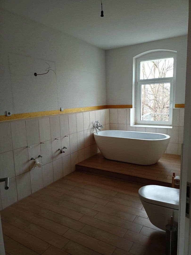Predaj bytu 5-izbový 165 m², Bernhardstr. 129, Chemnitz, Sasko Predaj bytu 5-izbový 165 m², Bernhardstr. 129, Chemnitz, Sasko
