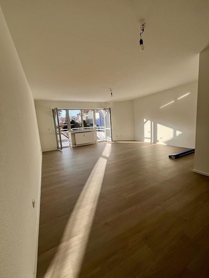 Prenájom bytu 2-izbový 67 m², Lilienweg 19/1, Untergruppenbach, Bádensko-Wurttembersko Prenájom bytu 2-izbový 67 m², Lilienweg 19/1, Untergruppenbach, Bádensko-Wurttembersko