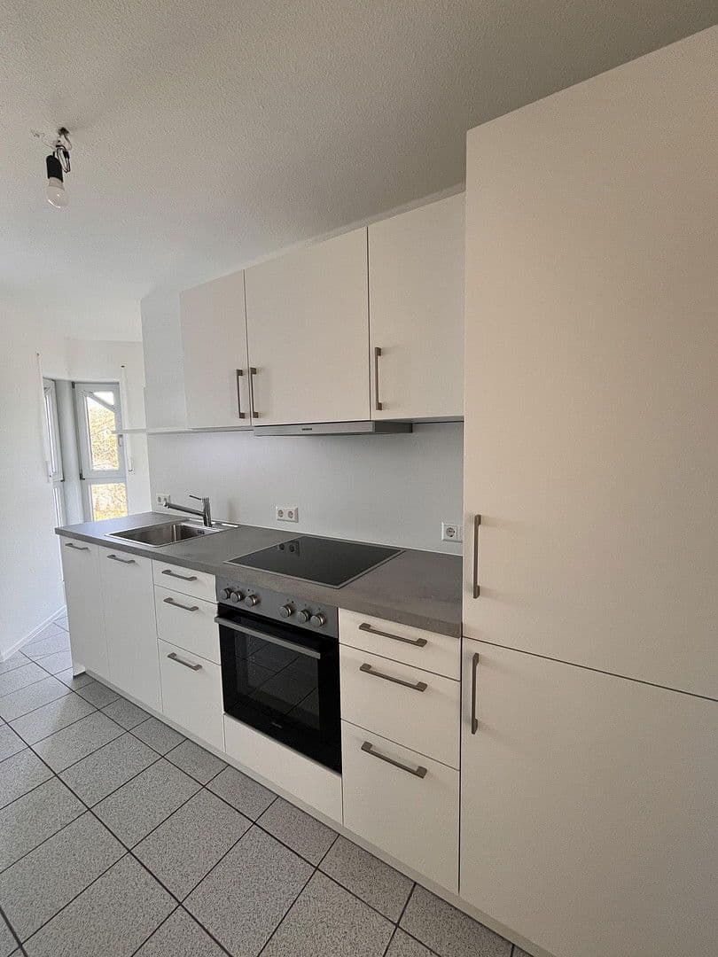 Prenájom bytu 2-izbový 67 m², Lilienweg 19/1, Untergruppenbach, Bádensko-Wurttembersko Prenájom bytu 2-izbový 67 m², Lilienweg 19/1, Untergruppenbach, Bádensko-Wurttembersko