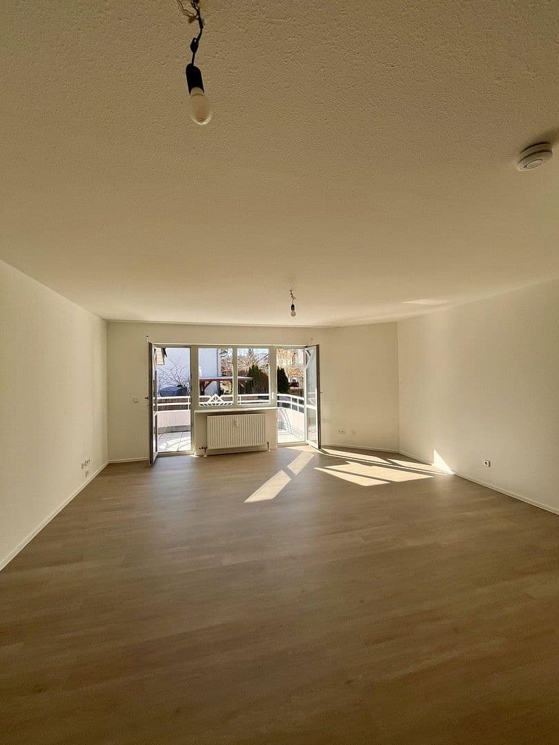 Prenájom bytu 2-izbový 67 m², Lilienweg 19/1, Untergruppenbach, Bádensko-Wurttembersko Prenájom bytu 2-izbový 67 m², Lilienweg 19/1, Untergruppenbach, Bádensko-Wurttembersko