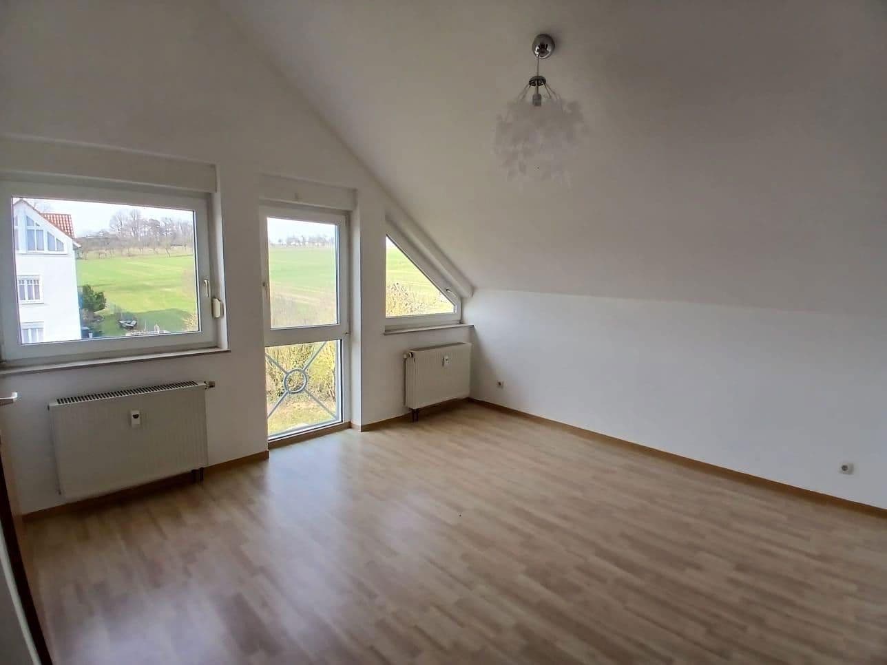 Prenájom bytu 2-izbový 53 m², Hüttenberg, Hesensko Prenájom bytu 2-izbový 53 m², Hüttenberg, Hesensko