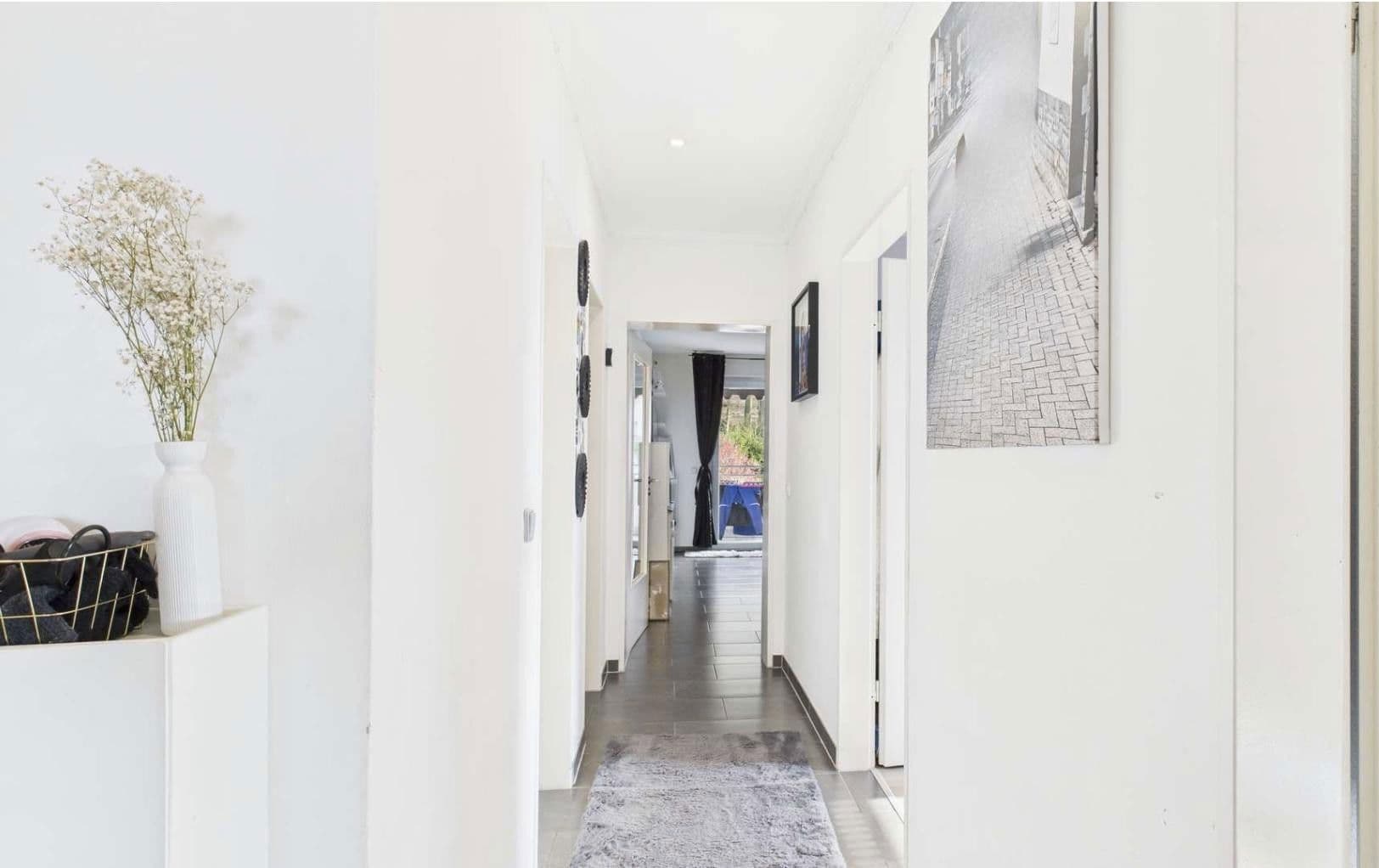 Prenájom bytu 3-izbový 80 m², Ennepetal, Severné Porýnie - Westfálsko Prenájom bytu 3-izbový 80 m², Ennepetal, Severné Porýnie - Westfálsko