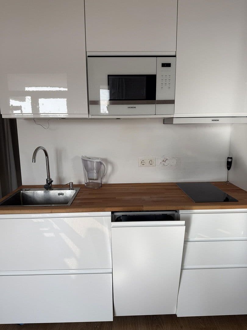 Predaj bytu 1-izbový 27 m², Bismarckstraße 88, Berlin, Berlín Predaj bytu 1-izbový 27 m², Bismarckstraße 88, Berlin, Berlín