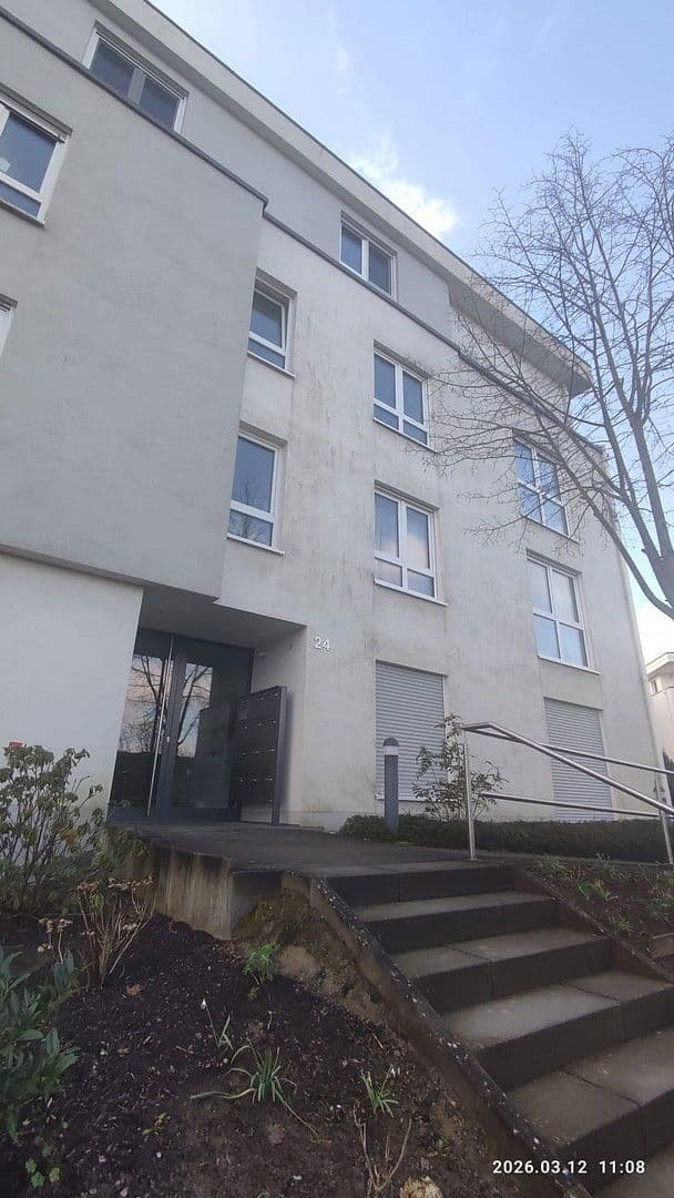 Prenájom bytu 2-izbový 68 m², An der Lindenallee 24, Frankfurt am Main, Hesensko Prenájom bytu 2-izbový 68 m², An der Lindenallee 24, Frankfurt am Main, Hesensko