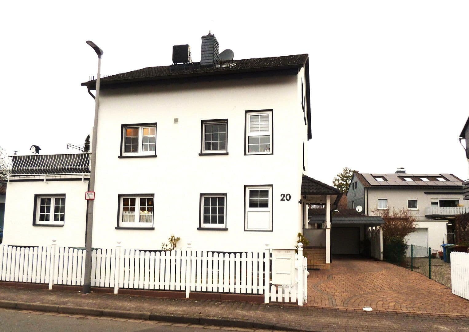 Predaj domu 212 m², pozemek 523 m², Hattersheim am Main, Hesensko Predaj domu 212 m², pozemek 523 m², Hattersheim am Main, Hesensko