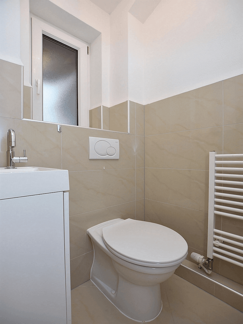 Prenájom bytu 2-izbový 54 m², Stuttgart, Bádensko-Wurttembersko Prenájom bytu 2-izbový 54 m², Stuttgart, Bádensko-Wurttembersko