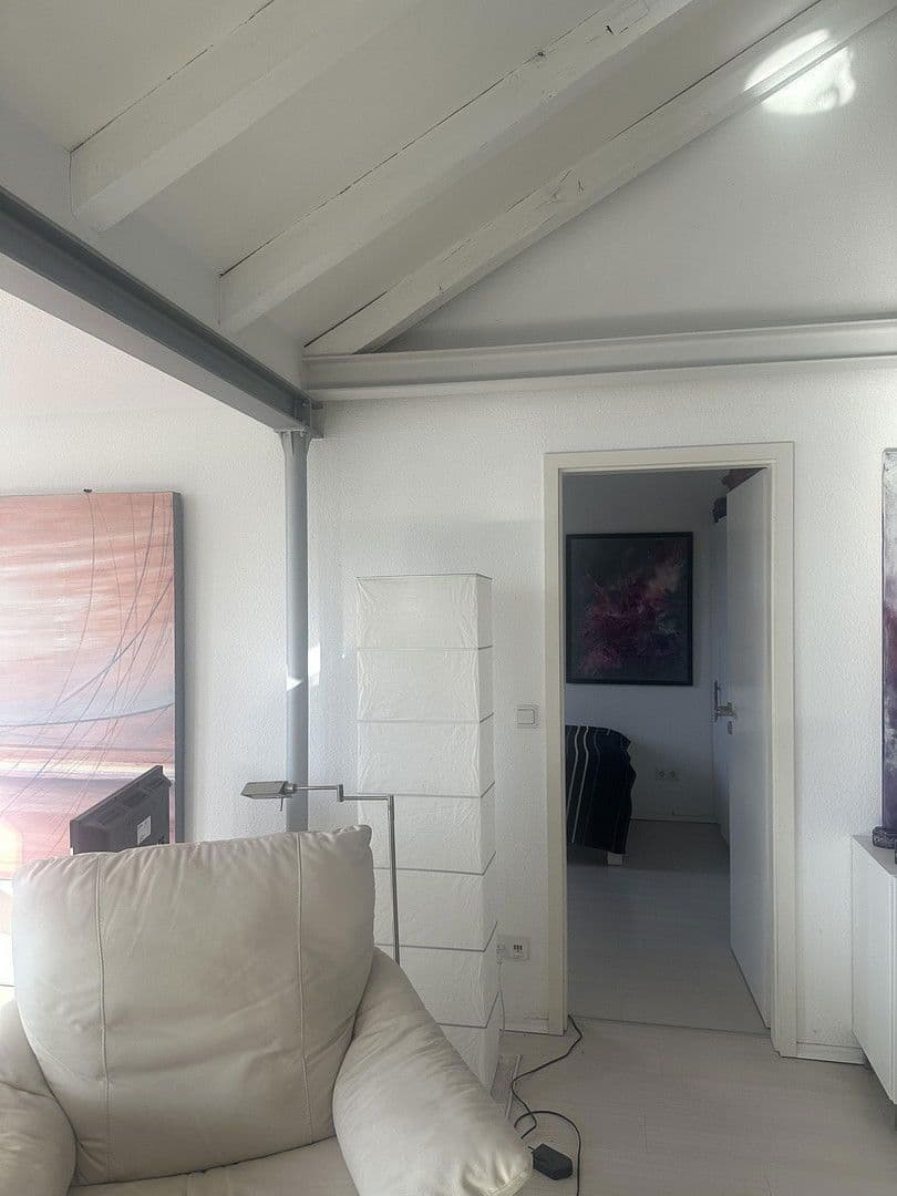 Prenájom bytu 4-izbový 132 m², Mannheim, Bádensko-Wurttembersko Prenájom bytu 4-izbový 132 m², Mannheim, Bádensko-Wurttembersko