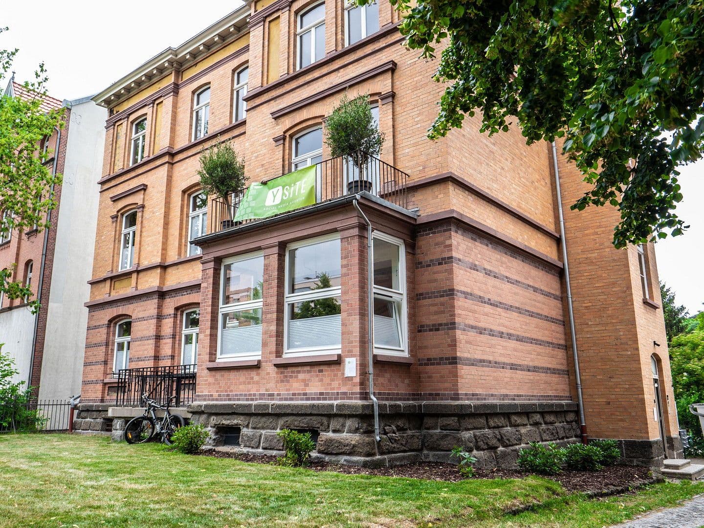 Prenájom kancelárie 163 m², Wilhelmshöher Allee 320, Kassel, Hesensko Prenájom kancelárie 163 m², Wilhelmshöher Allee 320, Kassel, Hesensko