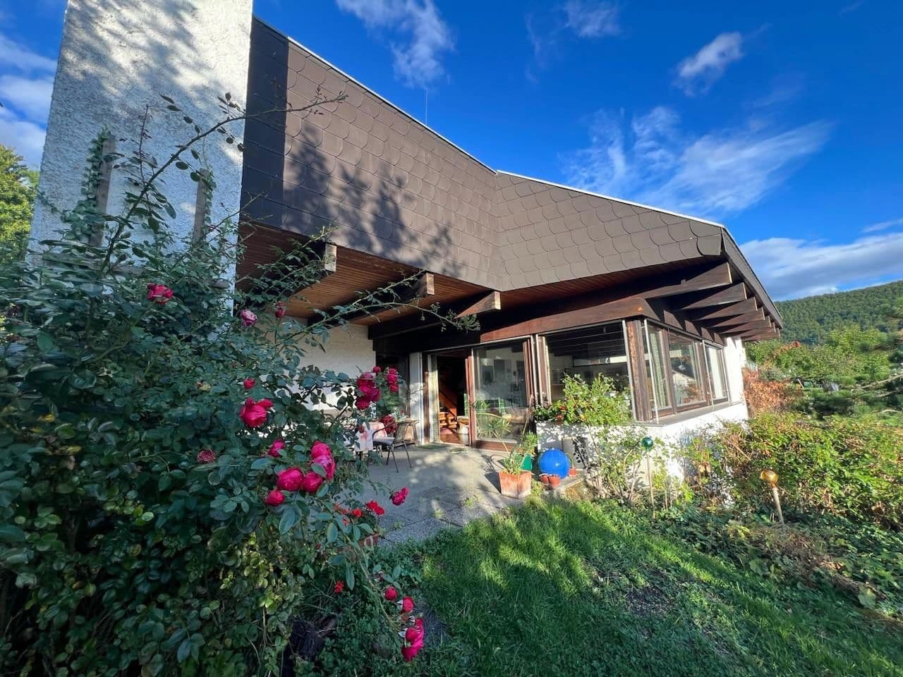 Predaj domu 190 m², pozemek 1.374 m², Reutlingen, Bádensko-Wurttembersko Predaj domu 190 m², pozemek 1.374 m², Reutlingen, Bádensko-Wurttembersko