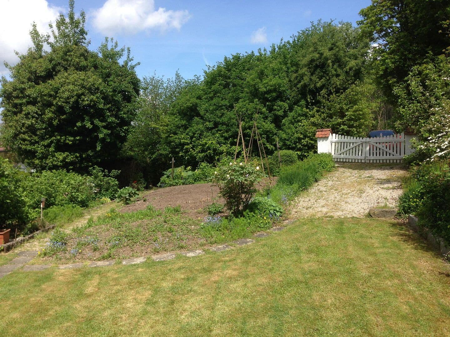 Predaj domu 190 m², pozemek 1.374 m², Reutlingen, Bádensko-Wurttembersko Predaj domu 190 m², pozemek 1.374 m², Reutlingen, Bádensko-Wurttembersko