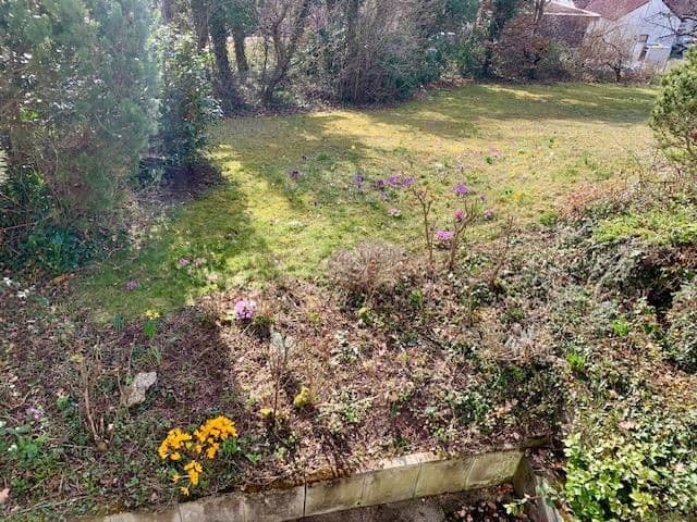 Predaj domu 190 m², pozemek 1.374 m², Reutlingen, Bádensko-Wurttembersko Predaj domu 190 m², pozemek 1.374 m², Reutlingen, Bádensko-Wurttembersko