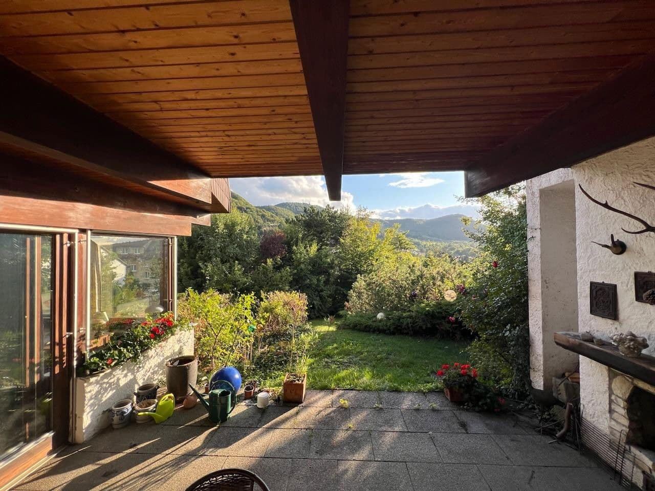 Predaj domu 190 m², pozemek 1.374 m², Reutlingen, Bádensko-Wurttembersko Predaj domu 190 m², pozemek 1.374 m², Reutlingen, Bádensko-Wurttembersko