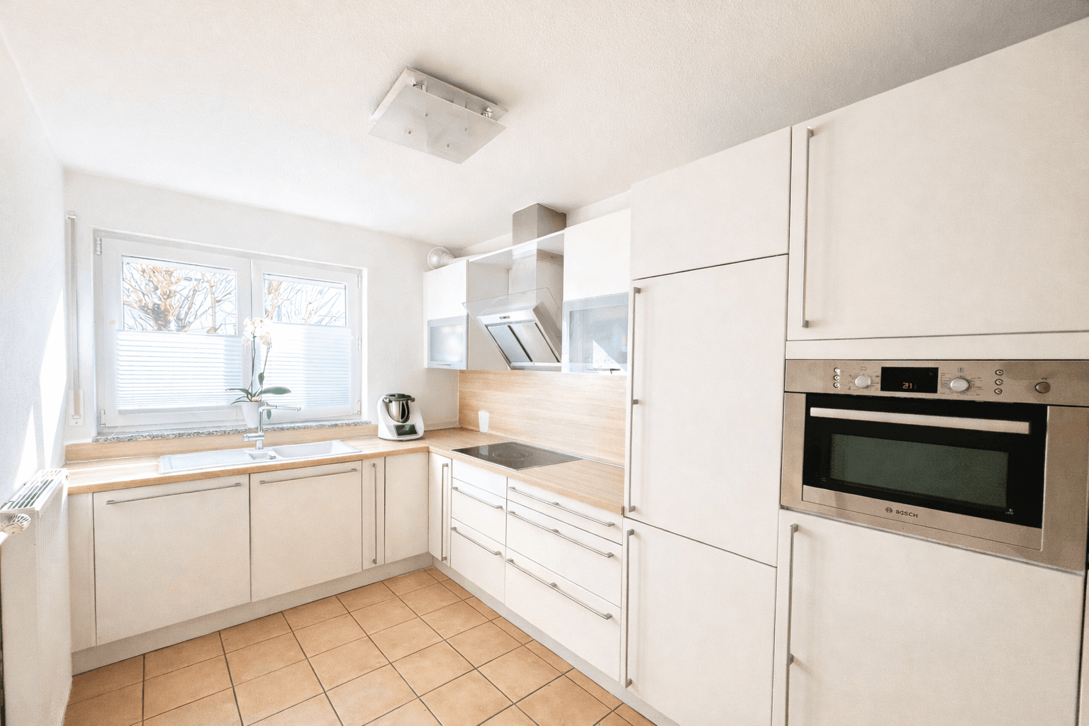 Predaj domu 131 m², pozemek 158 m², Liederbach am Taunus, Hesensko Predaj domu 131 m², pozemek 158 m², Liederbach am Taunus, Hesensko