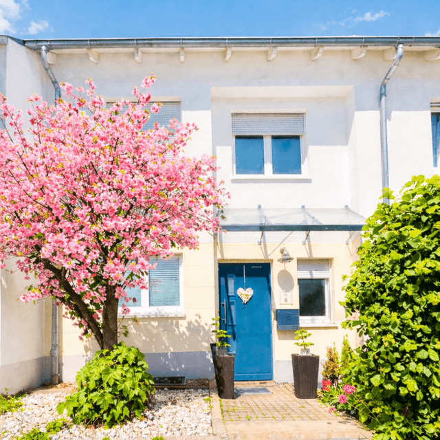 Predaj domu 131 m², pozemek 158 m², Liederbach am Taunus, Hesensko Predaj domu 131 m², pozemek 158 m², Liederbach am Taunus, Hesensko