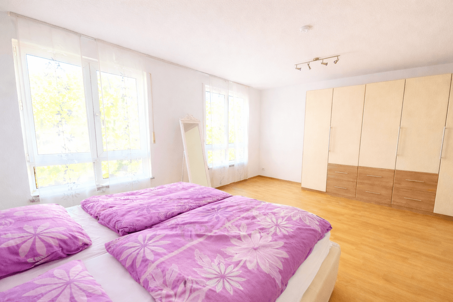 Predaj domu 131 m², pozemek 158 m², Liederbach am Taunus, Hesensko Predaj domu 131 m², pozemek 158 m², Liederbach am Taunus, Hesensko
