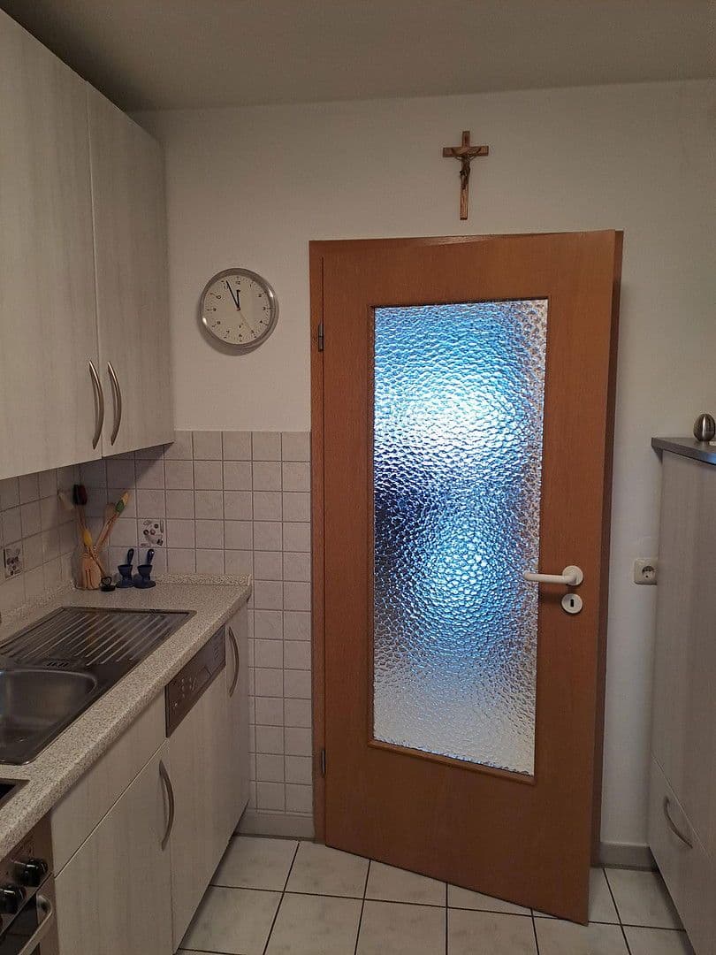 Prenájom bytu 4-izbový 90 m², Adelsdorf, Bavorsko Prenájom bytu 4-izbový 90 m², Adelsdorf, Bavorsko