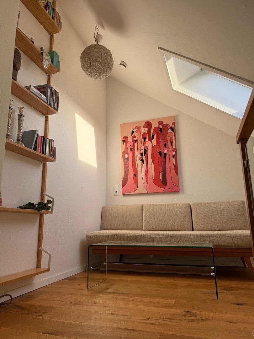 Prenájom bytu 4-izbový 90 m², München, Bavorsko Prenájom bytu 4-izbový 90 m², München, Bavorsko