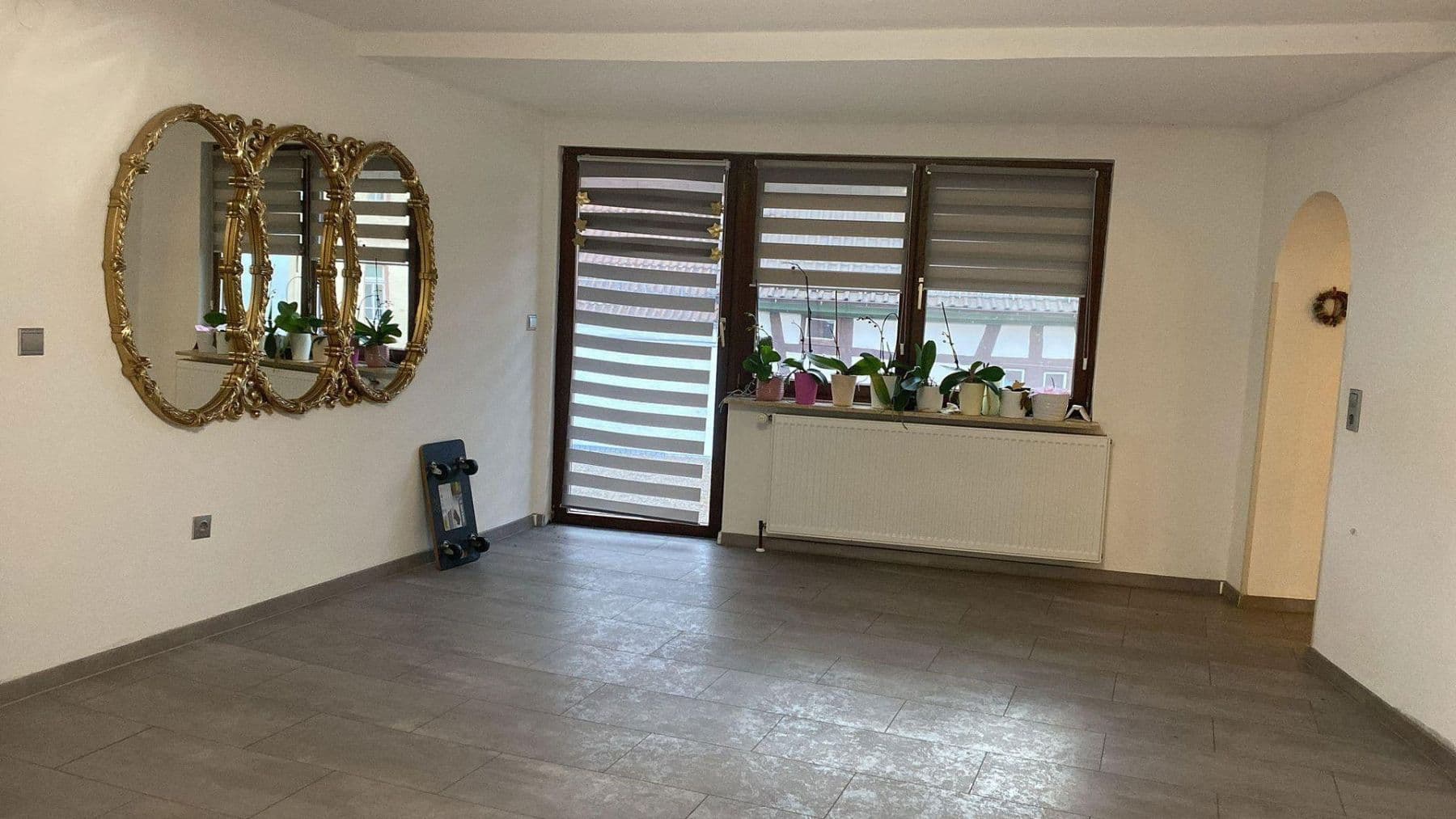 Prenájom bytu 3-izbový 100 m², Bickenbach, Hesensko Prenájom bytu 3-izbový 100 m², Bickenbach, Hesensko