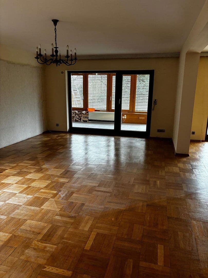 Predaj bytu 4-izbový 152 m², Waldkirch, Bádensko-Wurttembersko Predaj bytu 4-izbový 152 m², Waldkirch, Bádensko-Wurttembersko